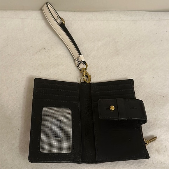 Dooney & Bourke, Fossil and Liebeskind wallet and wristlets lot - Picture 6 of 16